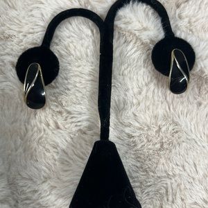 Classic Black and Gold Trifari Clip On Earrings